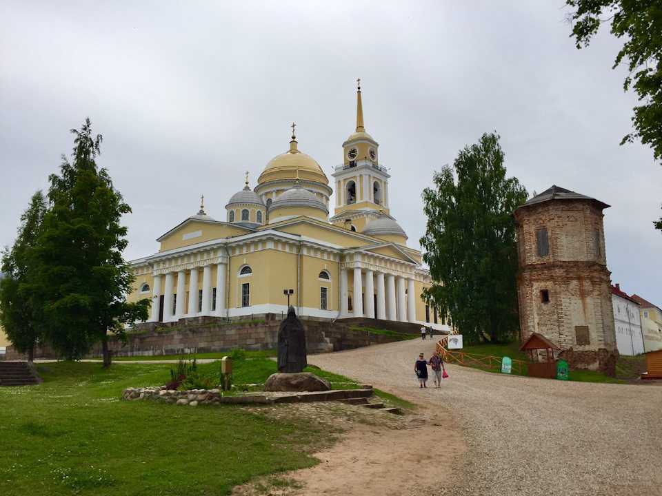 Борисоглебский монастырь в торжке: история, архитектура и святыни древней мужской обители
