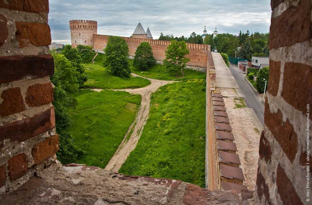 Смоленская крепость: история, описание, фото