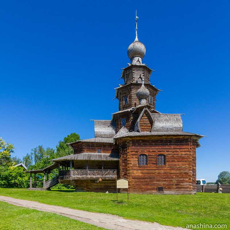 Деревянная никольская (глотовская) церковь в суздале
